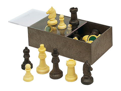 Szachy - komplet figur szachowych (090)